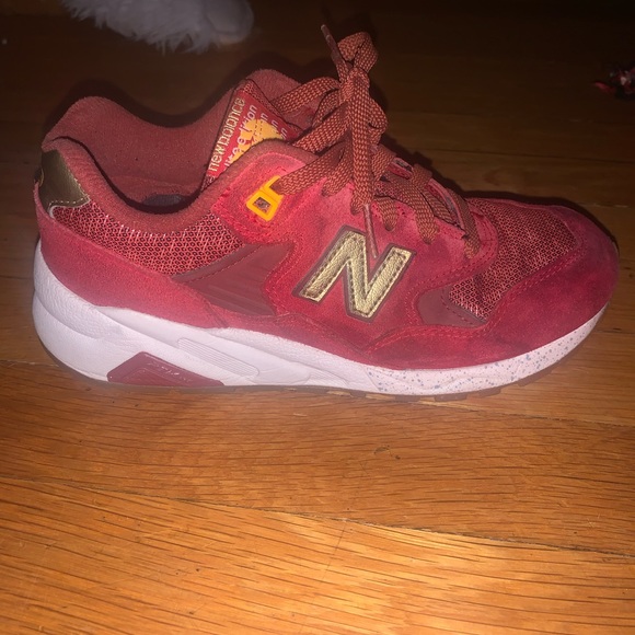 New Balance Elite 580 Lost Worlds Red - Picture 1 of 13
